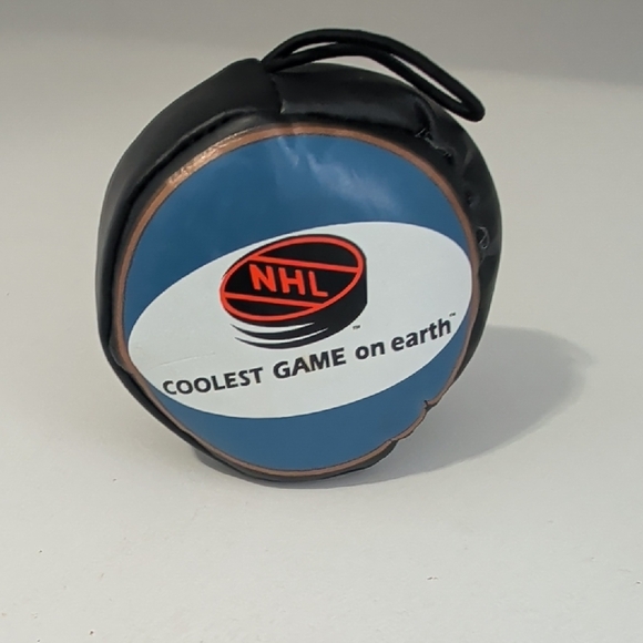 Washington Capitals Hockey Puck - Picture 3 of 3